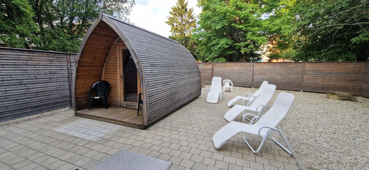 2-zimmer Wohnung, Pools, Sauna Und Balkon Apartment